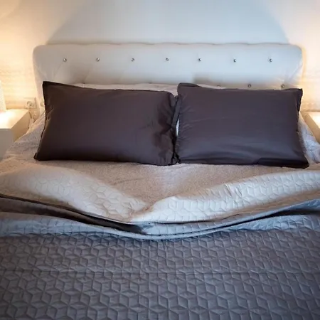 Wanna Apartment *